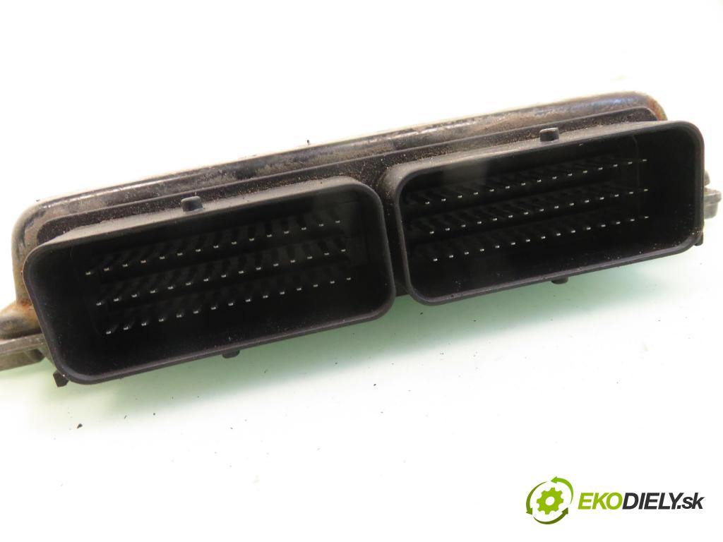 RENAULT CLIO II (BB_, CB_) HB 2000 55,00 1.4 (B/CB0C) - E7J 634 1390,00 řídící jednotka motora S110030314A ; 8200019639 ; 7700110471