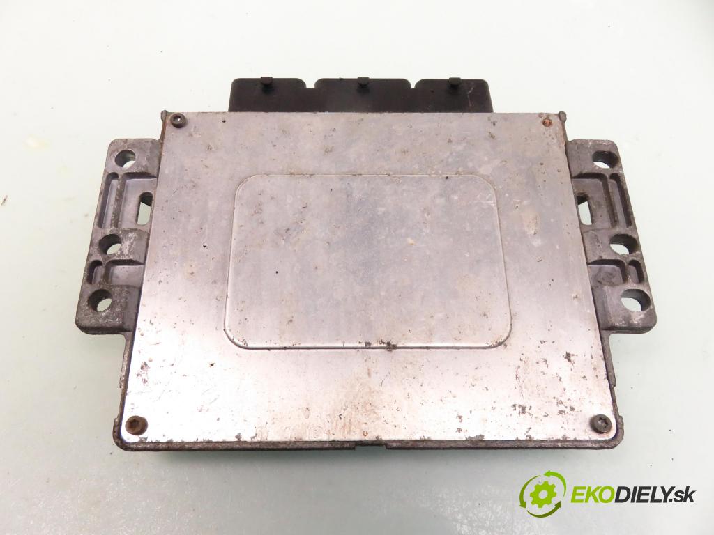 CITROEN C5 I (DC_) LIFTBACK 2001 85,00 1.8 16V (DC6FZB, DC6FZE) - 6FZ (EW7J4) 1749,00 řídící jednotka motora 9649109980 ; 9644674580