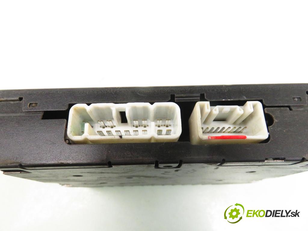 LEXUS IS I (JCE1_, GXE1_) SEDAN 1999 114,00 200 (GXE10) - 1G-FE 1988,00 Zosilňovač 8628053020 (Zosilňovače)