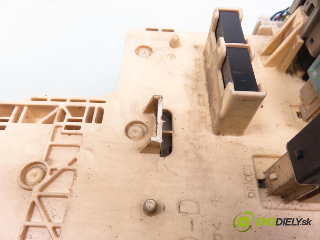 LEXUS IS I (JCE1_, GXE1_) SEDAN 1999 114,00 200 (GXE10) - 1G-FE 1988,00 MODUL BSI 8922153030 ; 2440000060