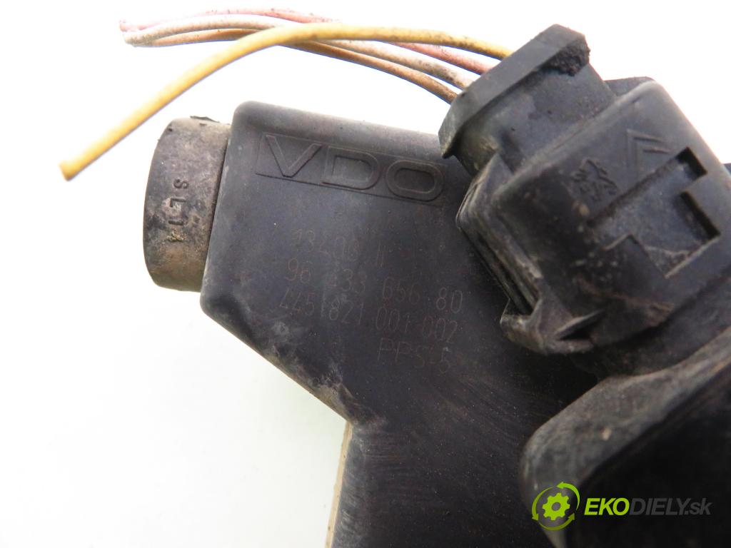 PEUGEOT PARTNER Skrzynia (5_, G_) KOMBIVAN 2003 80,00 1.6 - NFU (TU5JP4) 1587,00 Potenciometer plynového pedálu 9643365680 ; 445821001002 (Pedále)