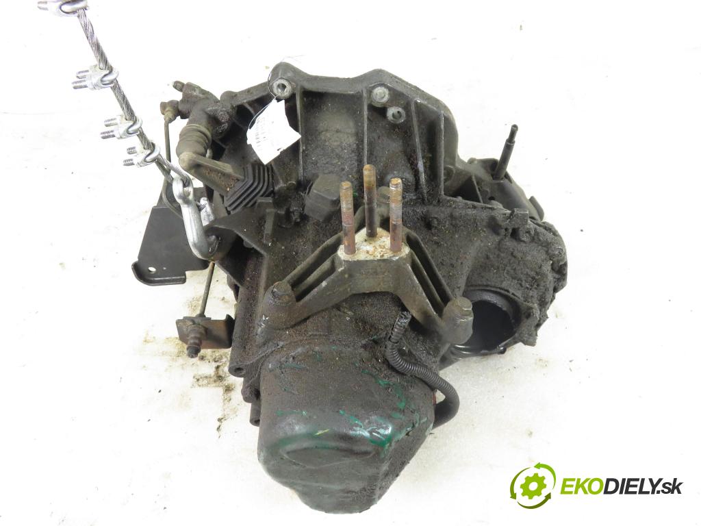 MITSUBISHI CARISMA (DA_) SEDAN 1996 66,00 1.6 (DA1A) - 4G92 (SOHC 16V) 1597,00 Prevodovka MANUALNA JB3234