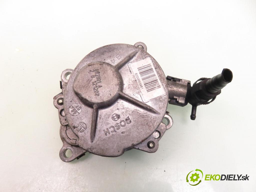 RENAULT ESPACE IV (JK0/1_) MINIVAN 2006 96,00 2.0 dCi 131 - M9R 760 1995,00 pumpa vakuová 8200683981