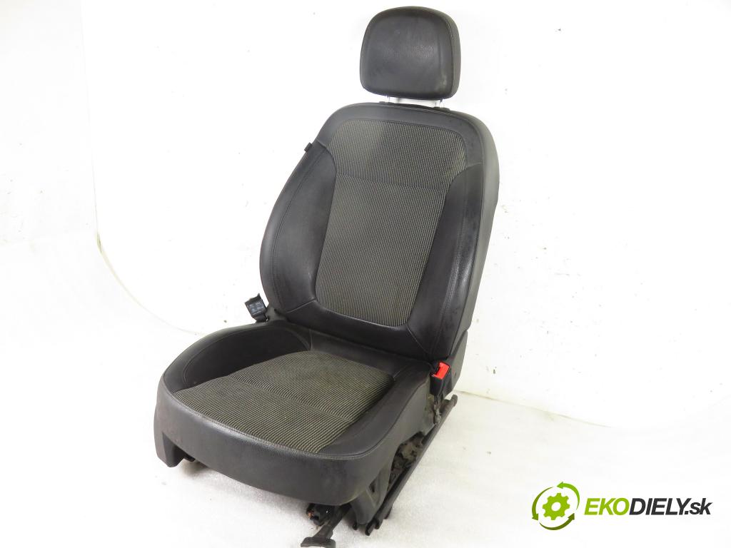 OPEL ASTRA J Nadwozie zamknięte / kombi (P10) KOMBI 2011 92,00 1.7 CDTI - A 17 DTR 1686,00 Sedadlo CESTUJÚCI/PP