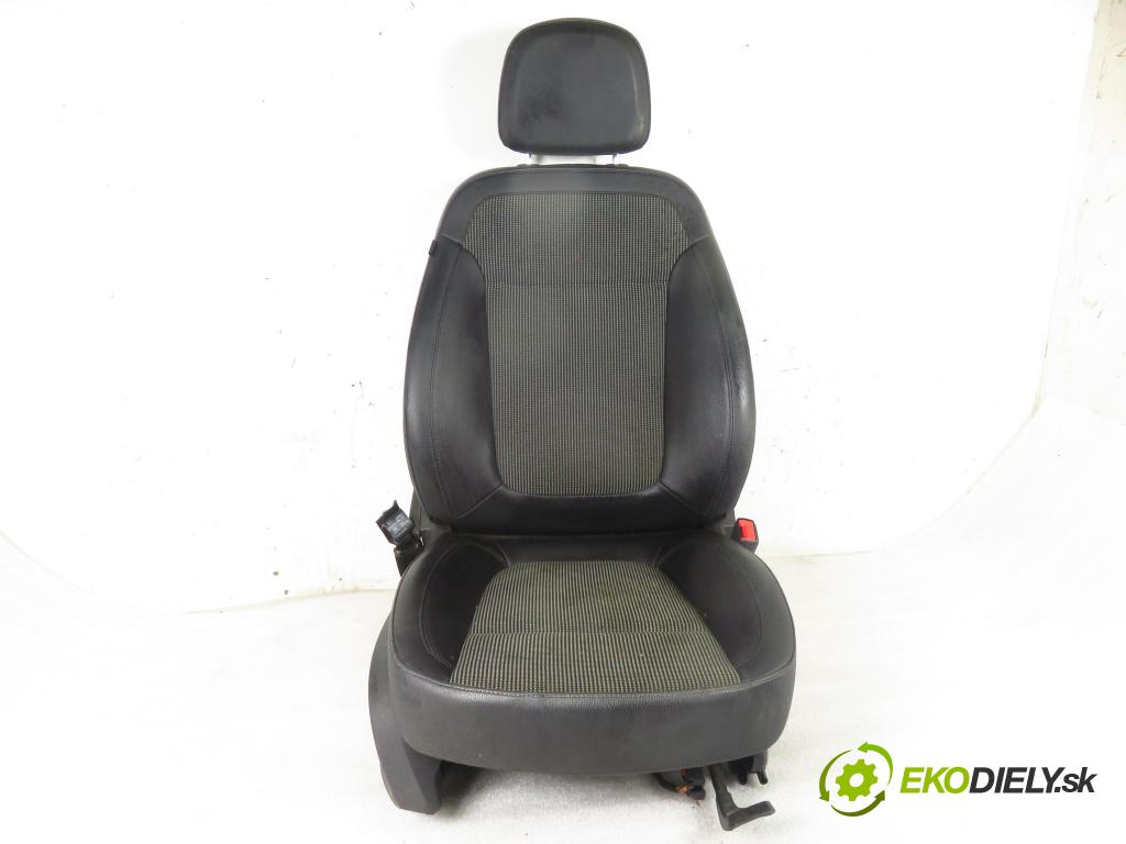 OPEL ASTRA J Nadwozie zamknięte / kombi (P10) KOMBI 2011 92,00 1.7 CDTI - A 17 DTR 1686,00 Sedadlo CESTUJÚCI/PP