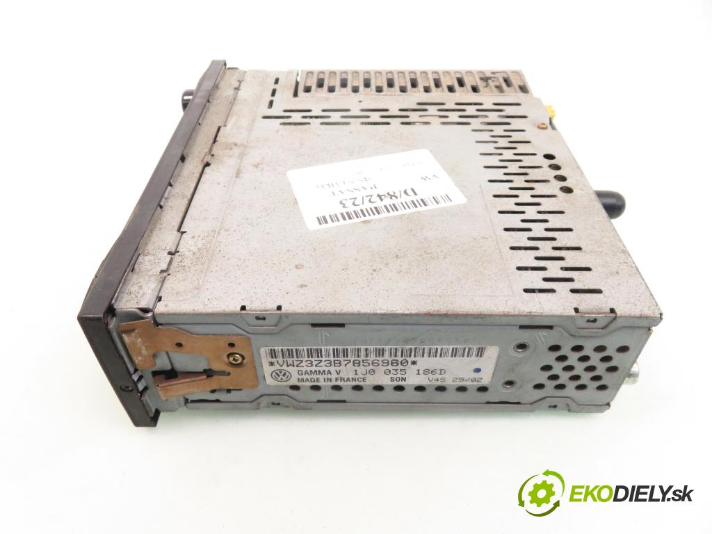 VW PASSAT B5.5 (3B3) SEDAN 2002 96,00 1.9 TDI PD 130 - AVF 1896,00 RADIO Modul 1J0035186D