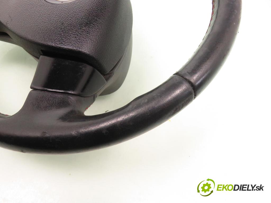 VW GOLF V (1K1) HB 2005 77,00 1.9 TDI - BXE 1896,00 Volant  (Volanty)