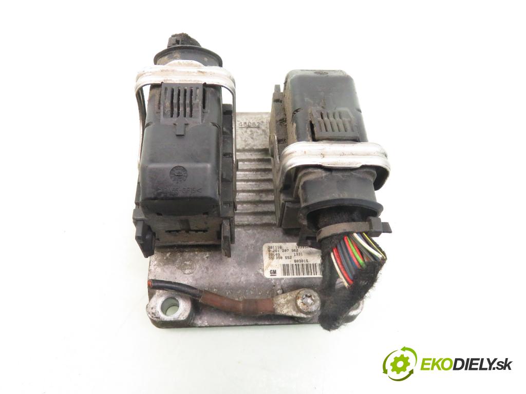 OPEL CORSA C (X01) HB 2003 55,00 1.2 16V 75 - Z 12 XE 1199,00 Riadiaca jednotka Motor 0261207962 ; 55350552