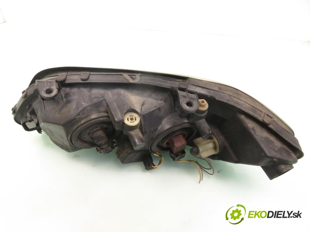 OPEL ZAFIRA A Nadwozie Wielkopojemne (MPV) (T98) MINIVAN 2002 74,00 2.0 DTI 16V 101 - Y 20 DTH 1995,00 Svetlo PP