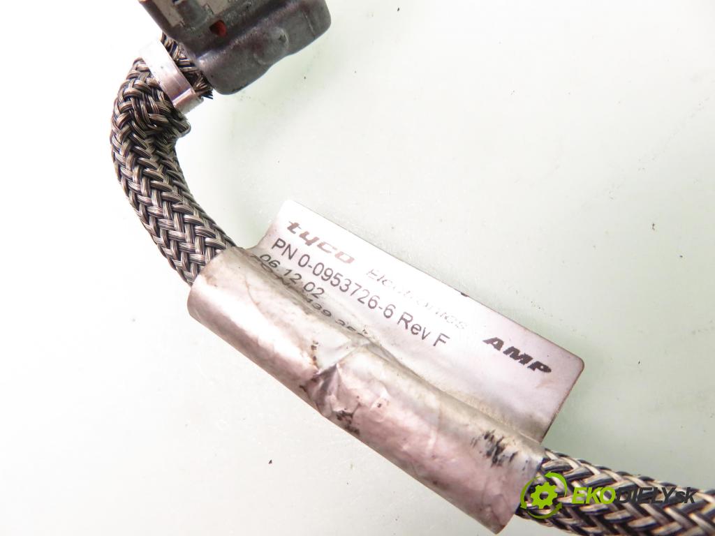 RENAULT LAGUNA II Grandtour (KG0/1_) KOMBI 2002 88,00 1.9 dCi (KG0G) - F9Q 670 1870,00 XENON 89030958 ; 0953726