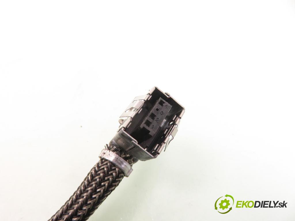 RENAULT LAGUNA II Grandtour (KG0/1_) KOMBI 2002 88,00 1.9 dCi (KG0G) - F9Q 670 1870,00 XENON 89030958 ; 0953726