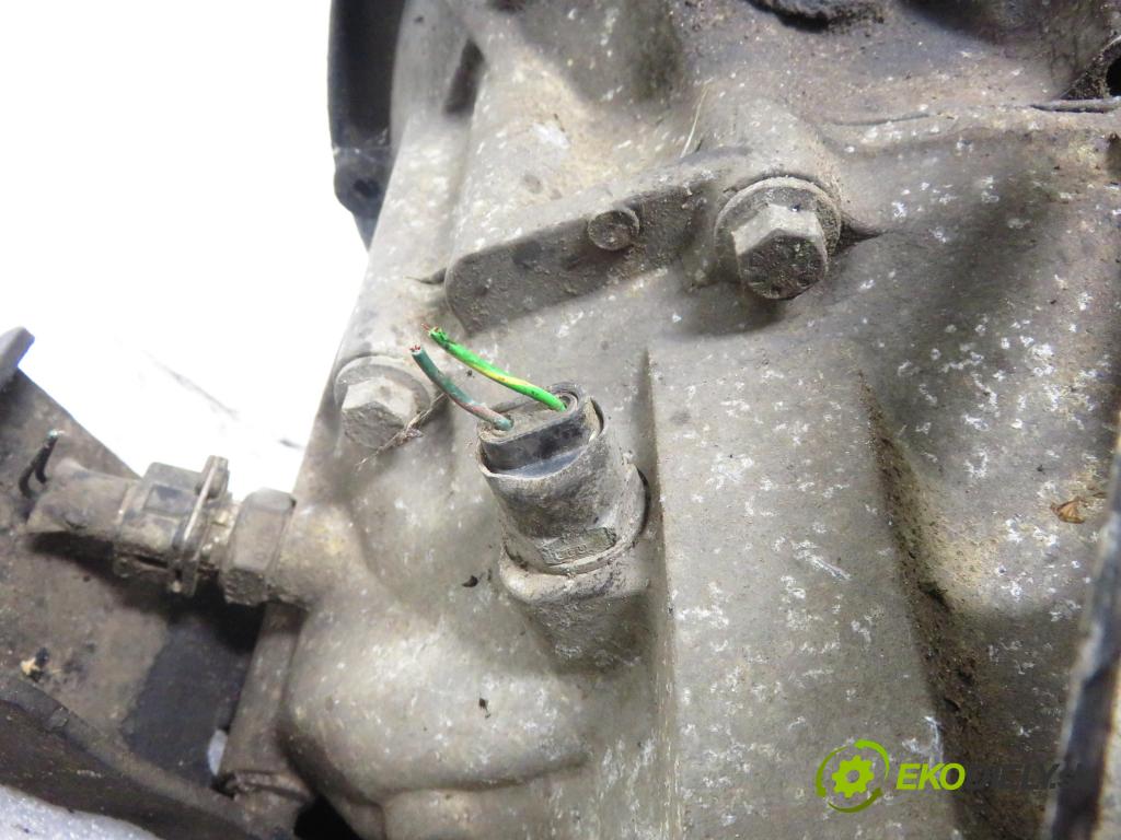 LAND ROVER FREELANDER (L314) TERENOWY 1999 72,00 2.0 DI 4x4 - 20 T2N 1994,00 Prevodovka MANUALNA RG6