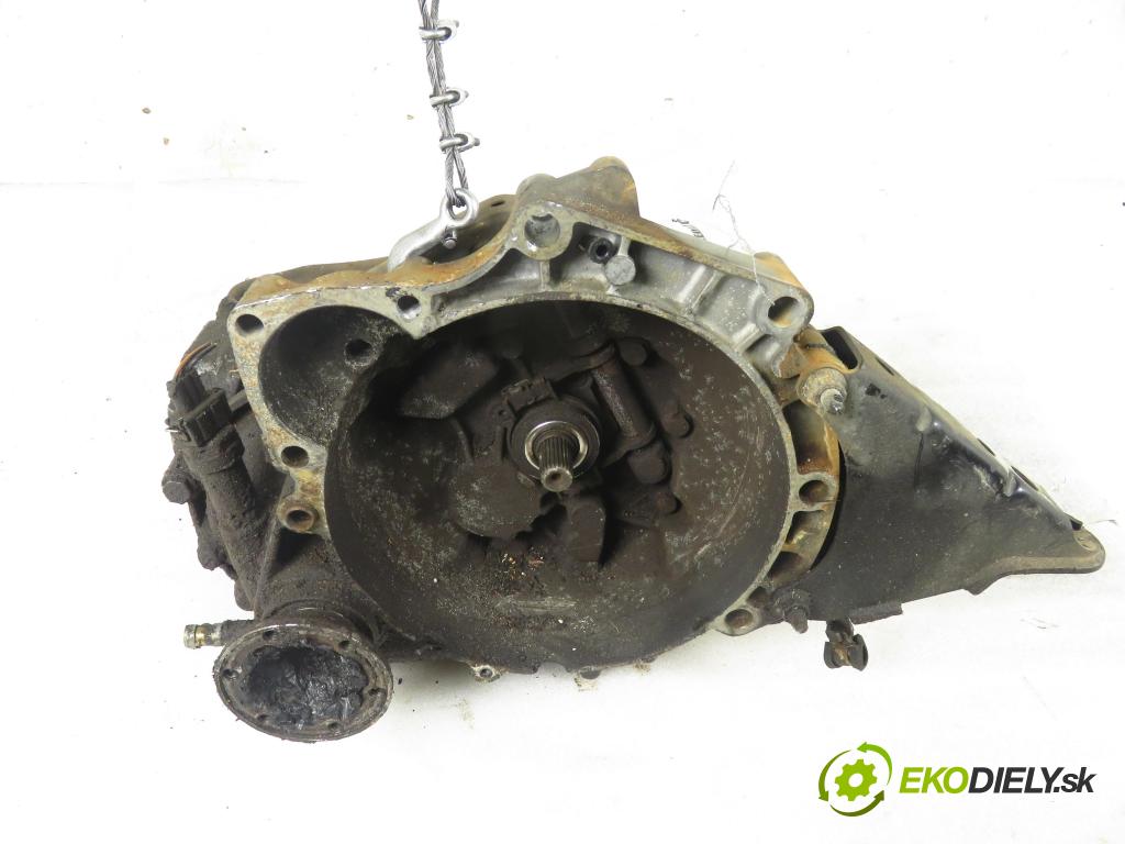 VW GOLF III (1H1) HB 1994 40,00 1.4 - AEX 1390,00 Prevodovka MANUALNA CHL