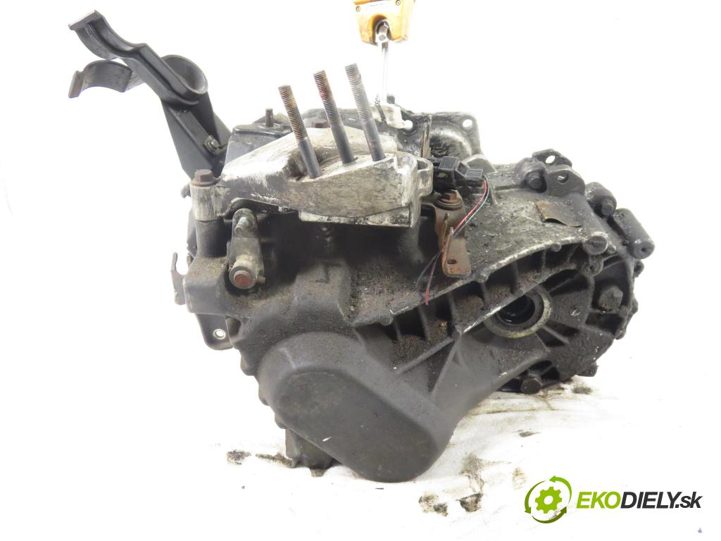 VOLVO V40 Kombi (645) KOMBI 2001 85,00 1.9 DI 116 - D 4192 T3 1870,00 Prevodovka MANUALNA 1023625