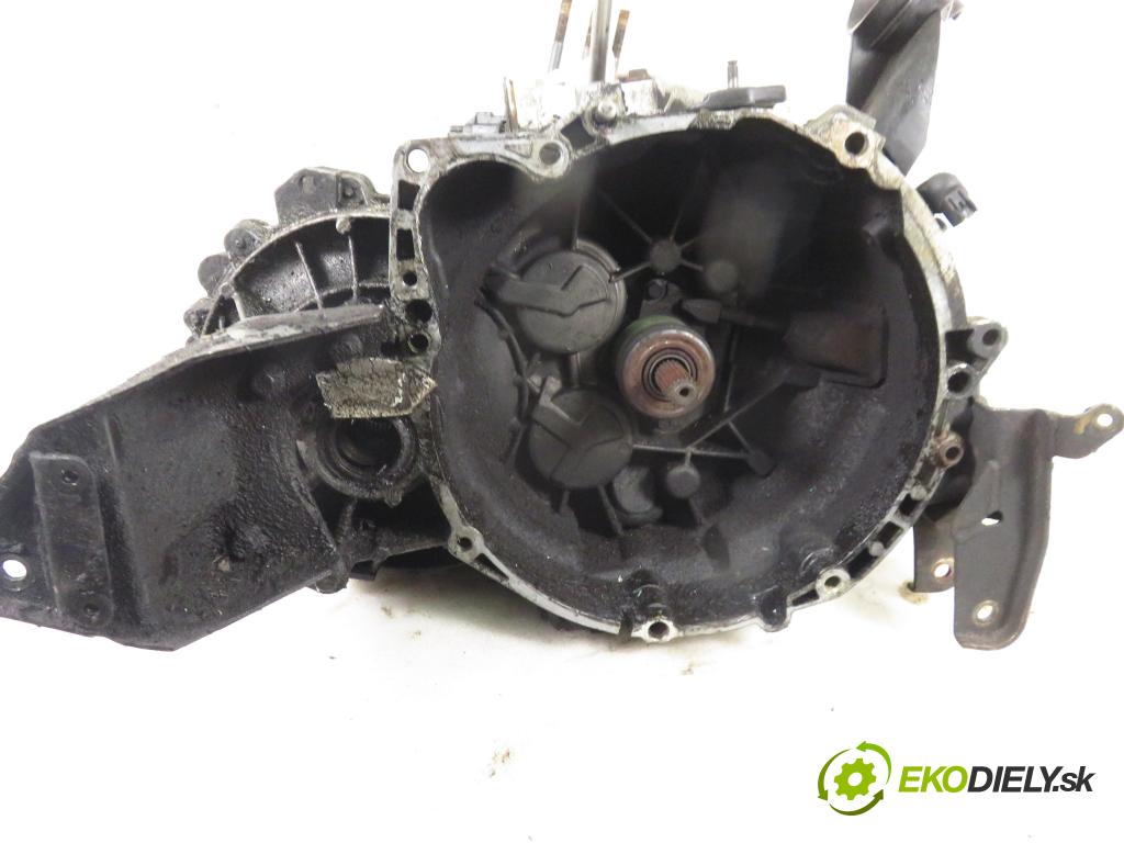 VOLVO V40 Kombi (645) KOMBI 2001 85,00 1.9 DI 116 - D 4192 T3 1870,00 Prevodovka MANUALNA 1023625