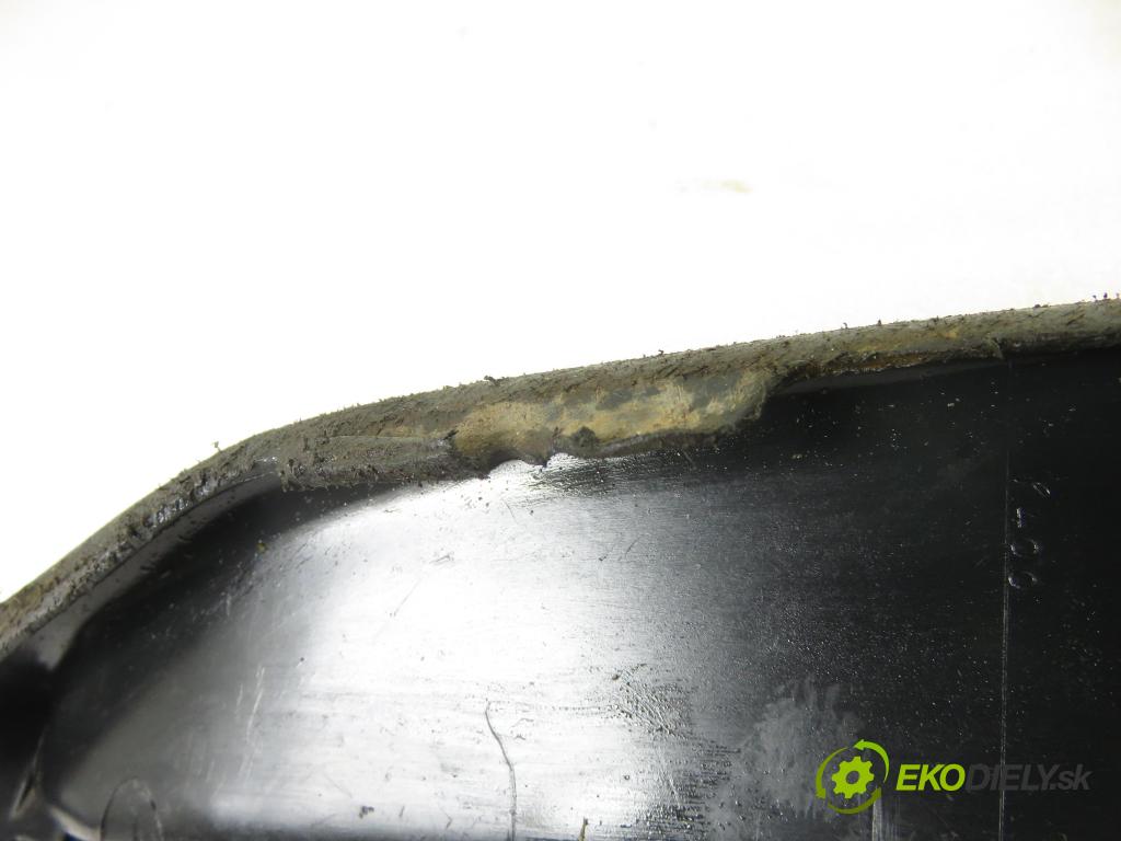 VW PASSAT B3/B4 Variant (3A5, 35I) KOMBI 1991 66,00 1.8 - ABS 1781,00 nárazníka