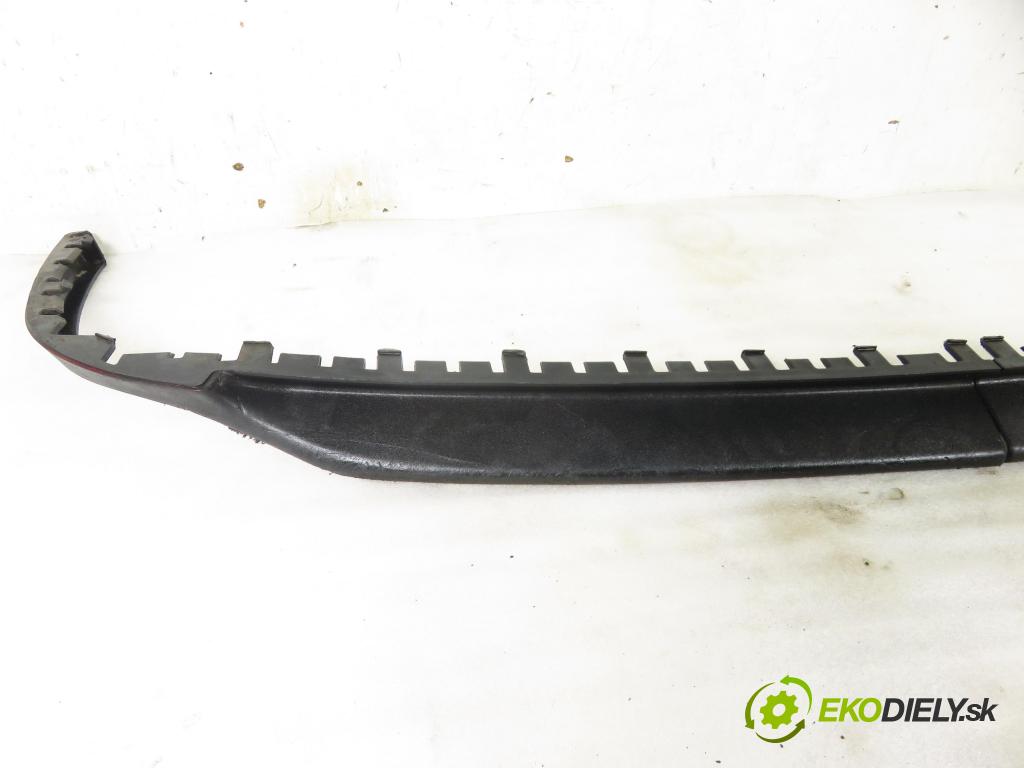 VW PASSAT B3/B4 Variant (3A5, 35I) KOMBI 1991 66,00 1.8 - ABS 1781,00 nárazníka