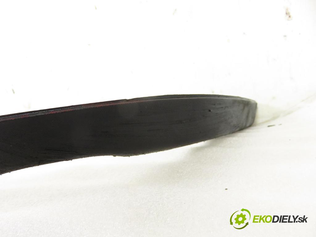 VW PASSAT B3/B4 Variant (3A5, 35I) KOMBI 1991 66,00 1.8 - ABS 1781,00 nárazníka