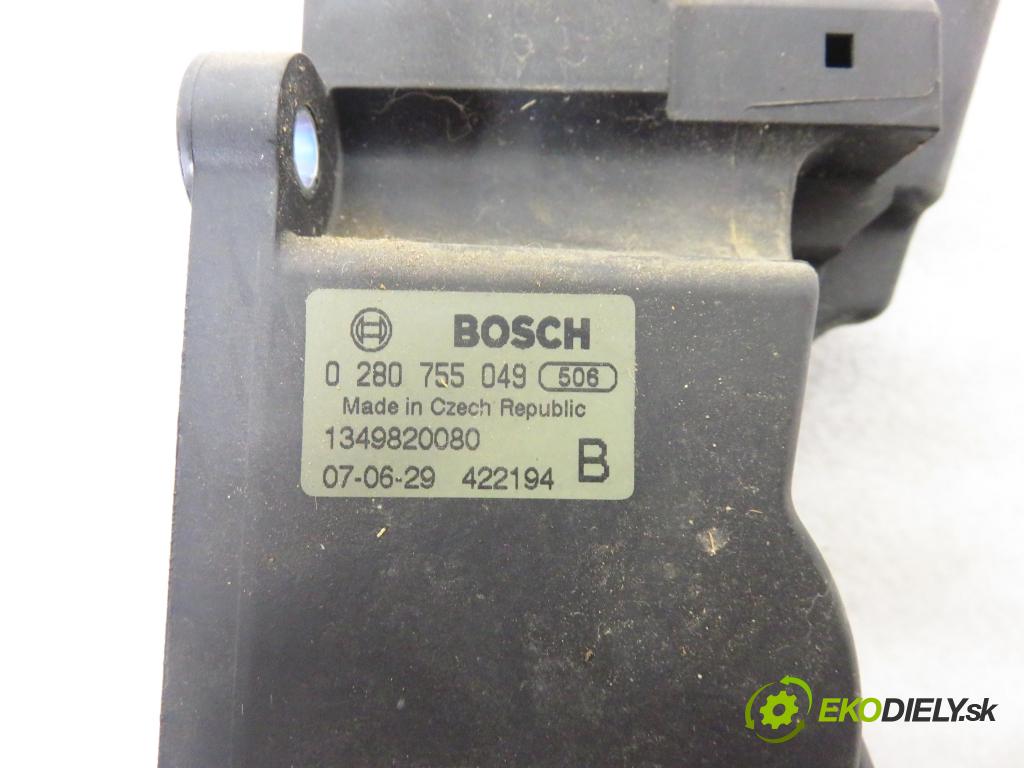 FIAT DUCATO Furgon (250_, 290_) FURGON 2007 88,00 120 Multijet 2.3 D - F1AE0481D 2287,00 Potenciometer plynu 0280755049 (Potenciometer plynového pedálu)