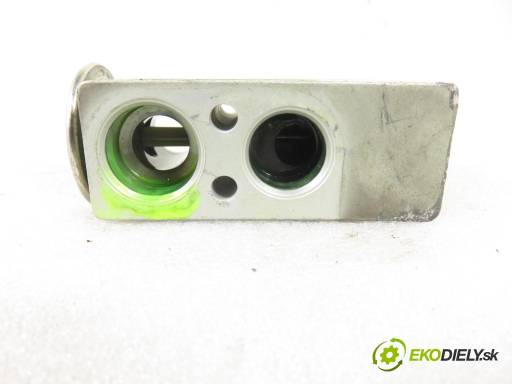 FIAT DUCATO Furgon (250_, 290_) FURGON 2007 88,00 120 Multijet 2.3 D - F1AE0481D 2287,00 VENTIL klimatizácie A310010E0