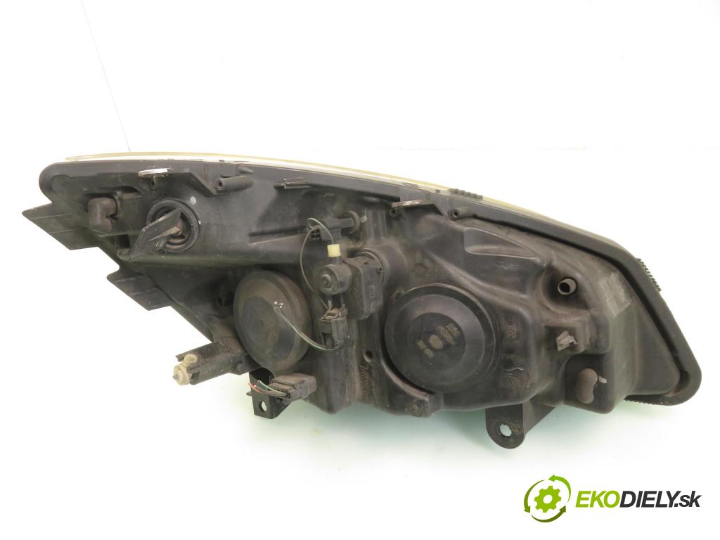 RENAULT SCENIC II (JM0/1_) MINIVAN 2003 88,00 1.9 DCI - F9Q 812 1870,00 Svetlo LP 15810300LI