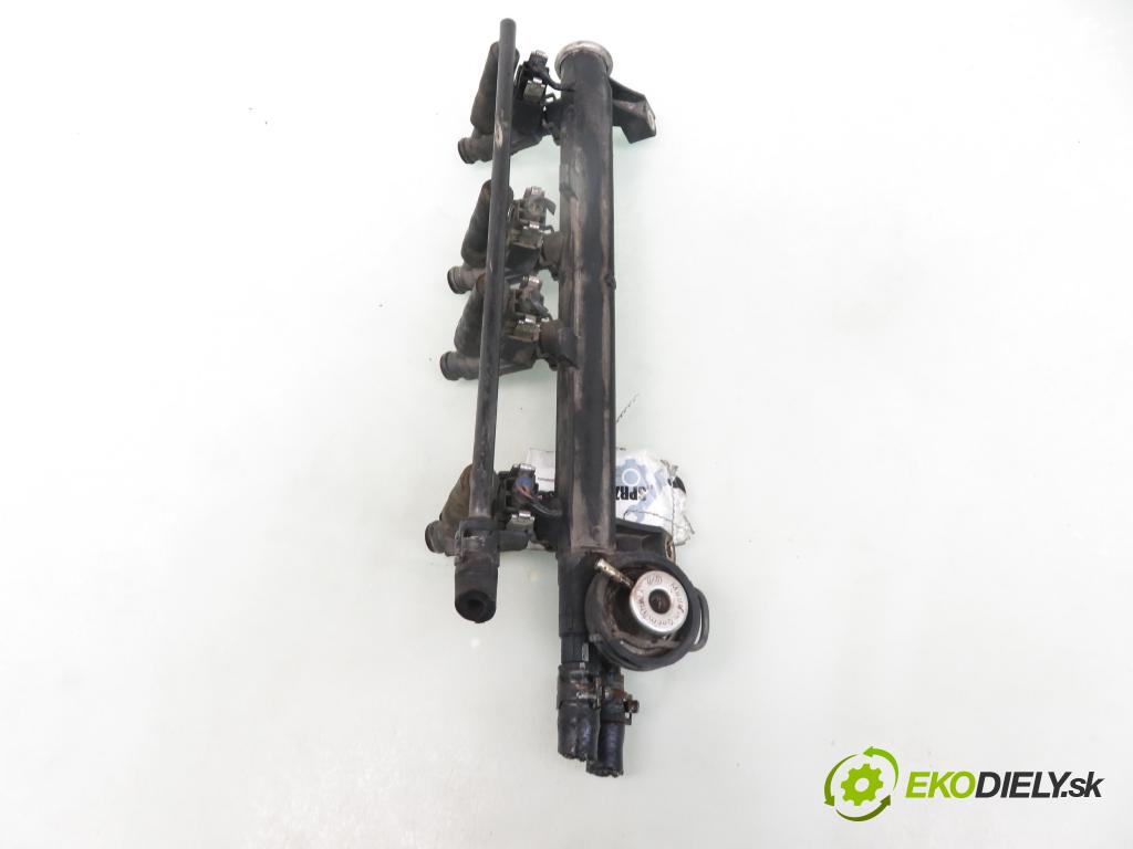 VW SHARAN (7M8, 7M9, 7M6) MINIVAN 2001 85,00 2 - ADY 1984,00 Lišta vstrekovacia 0280155791 ; 2900900529 (Vstrekovacie lišty)