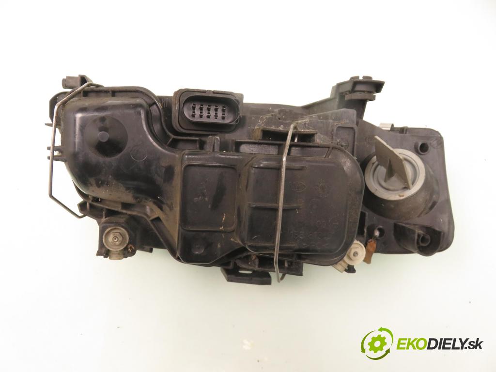 AUDI A6 Avant (4B5, C5) KOMBI 1998 142,00 2.8 quattro - ACK 2771,00 Svetlo LP 14847300