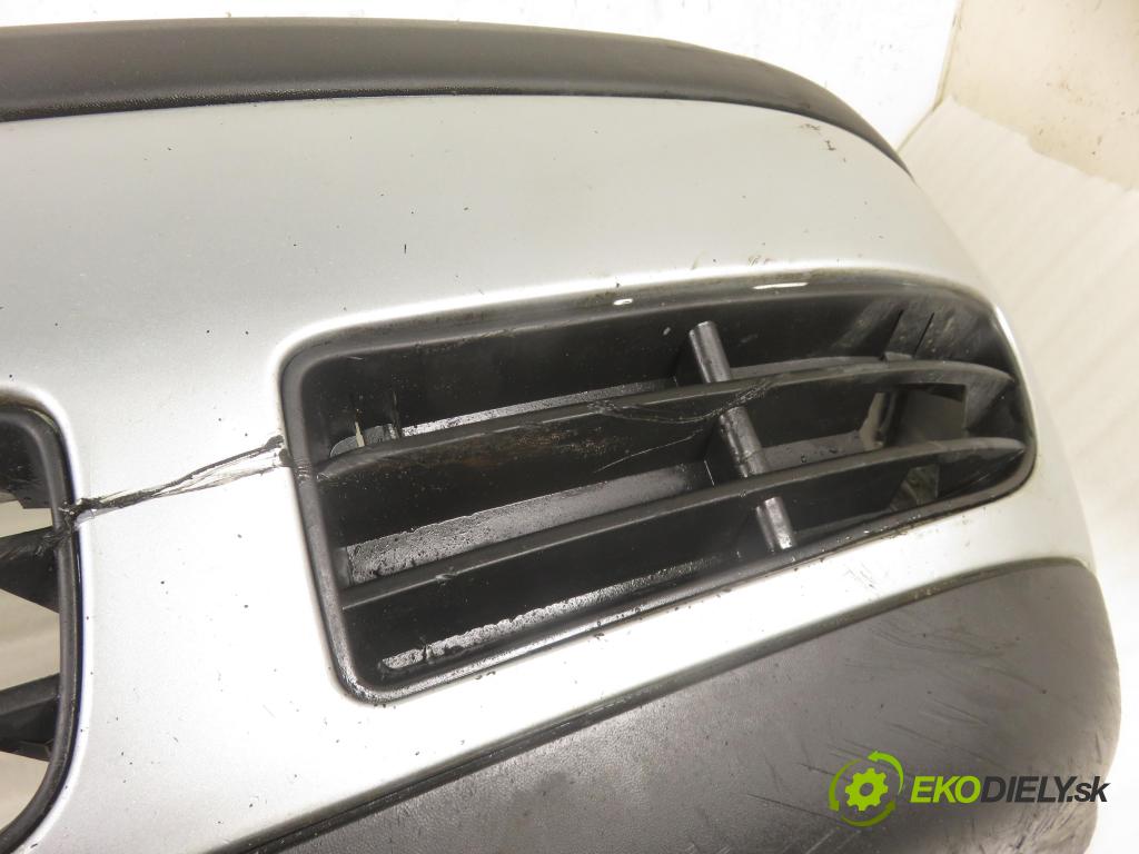 VW BORA (1J2) SEDAN 2003 74,00 1.9 TDI PD 101 - ATD 1896,00 nárazník přední část