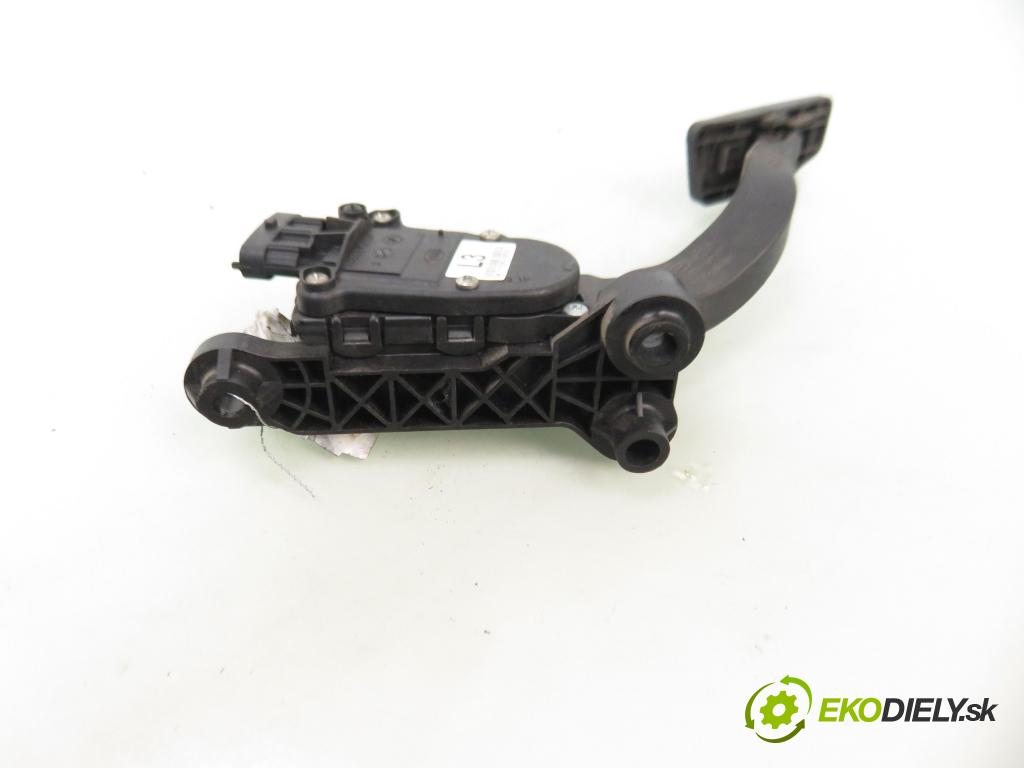 KIA SPORTAGE (JE_, KM_) SUV 2005 83,00 2.0 CRDi - D4EA 1991,00 Potenciometer plynového pedálu 327001FXXX (Pedále)