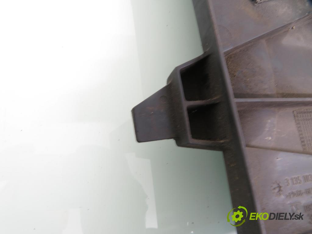FORD MONDEO III (B5Y) SEDAN 2005 96,00 2.0 TDCi - FMBA 1998,00 Ventilátor chladič vody 2S718C607B ; 3136613286 ; 1137328081