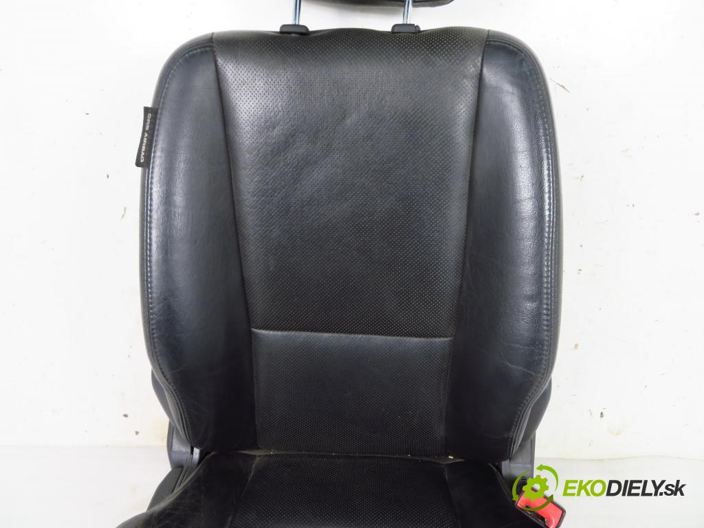 KIA SPORTAGE (JE_, KM_) SUV 2005 83,00 2.0 CRDi - D4EA 1991,00 Sedadlo CESTUJÚCI/PP