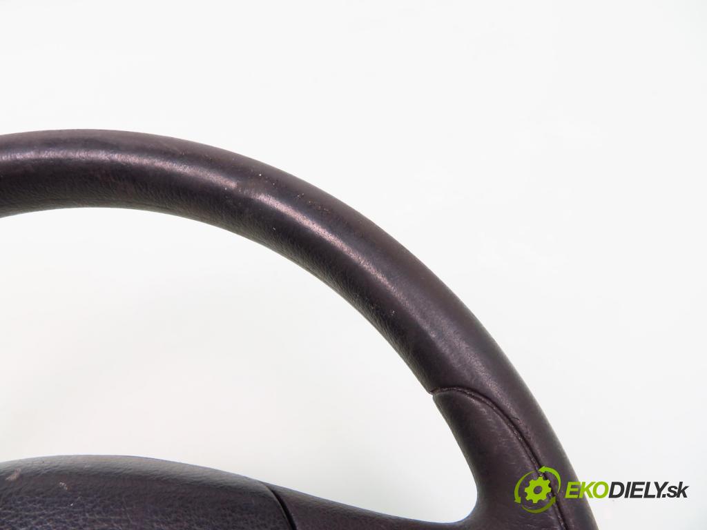 VW BORA (1J2) SEDAN 2003 74,00 1.9 TDI PD 101 - ATD 1896,00 Volant  (Volanty)