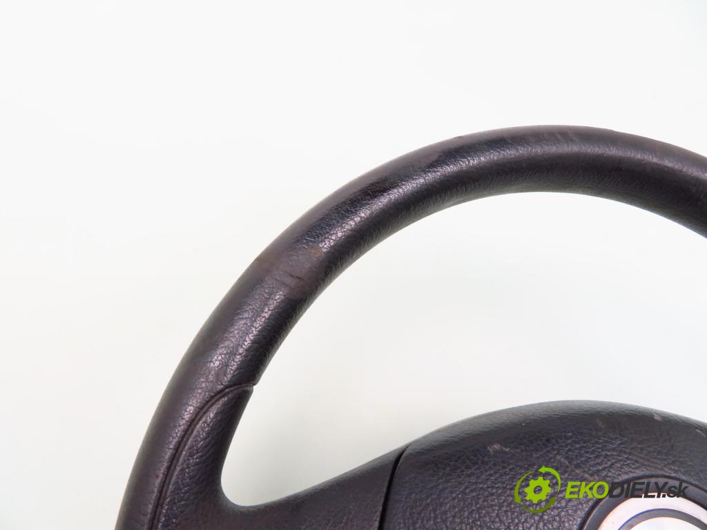 VW BORA (1J2) SEDAN 2003 74,00 1.9 TDI PD 101 - ATD 1896,00 Volant  (Volanty)