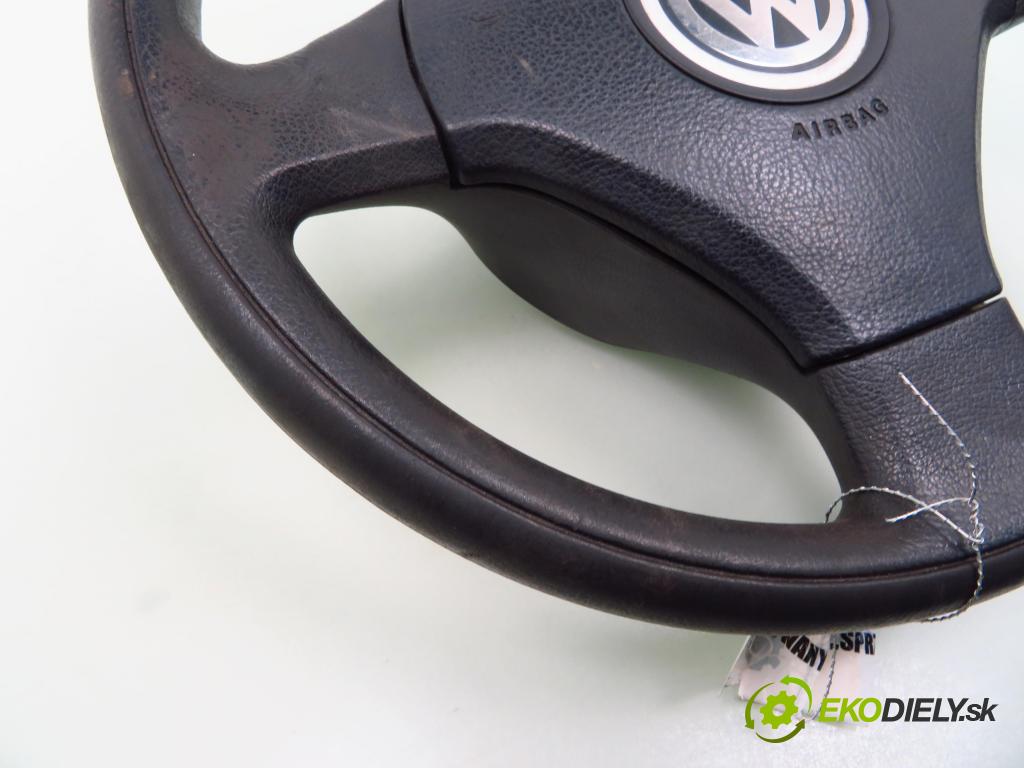 VW BORA (1J2) SEDAN 2003 74,00 1.9 TDI PD 101 - ATD 1896,00 Volant  (Volanty)