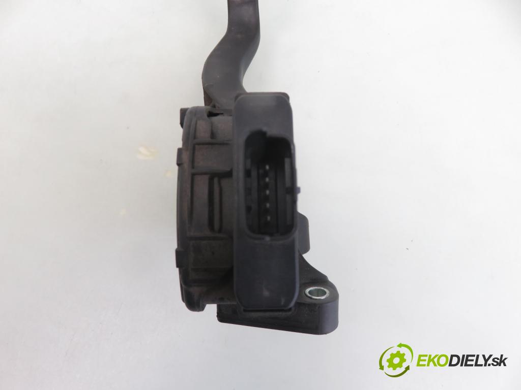 CITROEN C3 I (FC_) HB 2004 50,00 1.4 HDi 8V - 8HX 1398,00 Potenciometer plynového pedálu 968153038000 ; 6PV00908301 (Pedále)