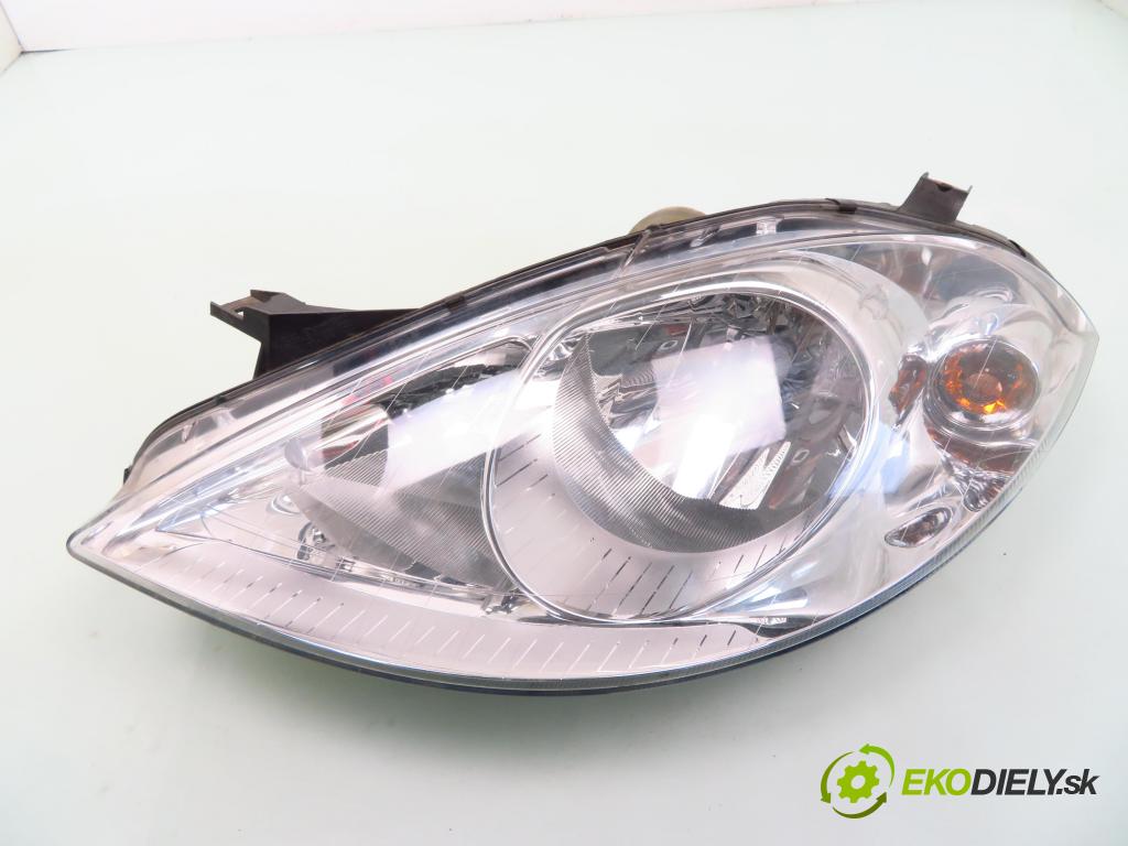 MERCEDES-BENZ KLASA A (W169) HB 2004 70,00 A 150 (169.031, 169.331) - M 266.920 1498,00 Svetlo LP 0301197601 ; A1698200361