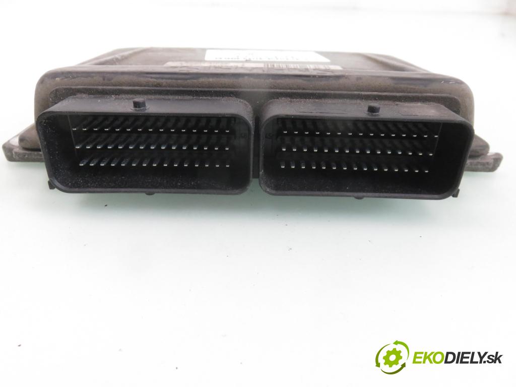 RENAULT CLIO II (BB_, CB_) HB 2003 43,00 1.2 8V 58 1149,00 Riadiaca jednotka Motor S110115000 ; 8200162378 ; 8200029658