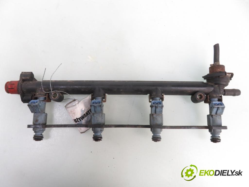 LAND ROVER FREELANDER (L314) TERENOWY 2000 88,00 1.8 i 16V 4x4 - 18 K4F 1796,00 Lišta vstrekovacia 0280155885 (Vstrekovacie lišty)