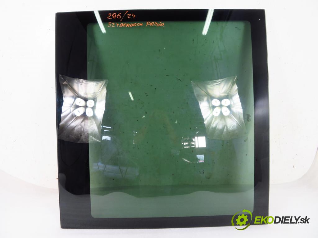 RENAULT ESPACE IV (JK0/1_) MINIVAN 2004 88,00 1.9 dCi 120 - F9Q 680 1870,00 střešní okno  (Okna karoserie)