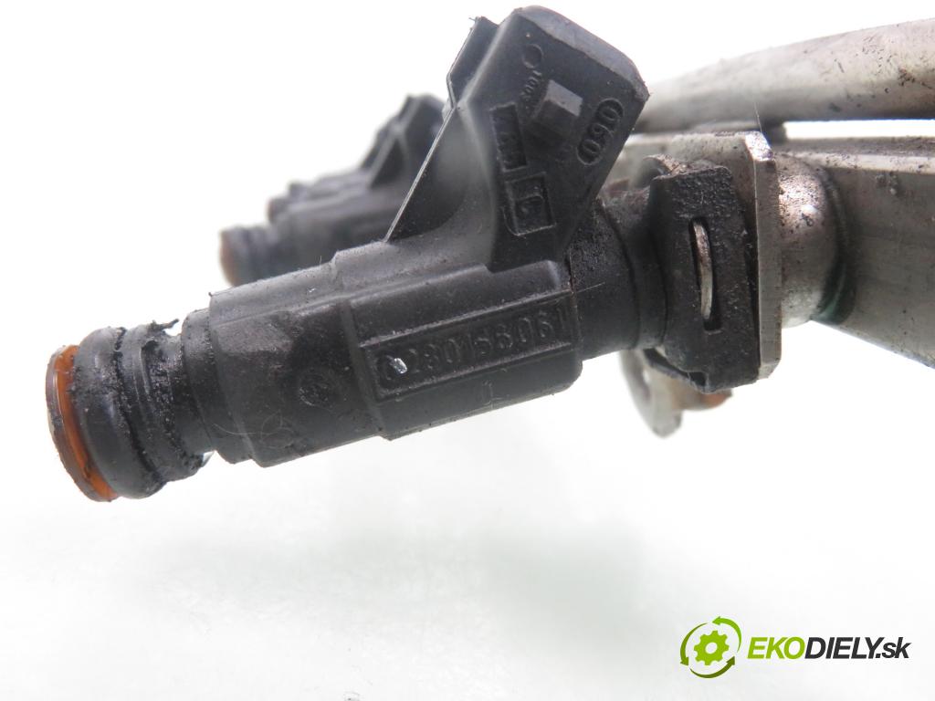 AUDI A3 (8L1) HB 2000 110,00 1.8 T - ARZ 1781,00 Lišta vstrekovacia 0280156061 ; 0280160557 (Vstrekovacie lišty)