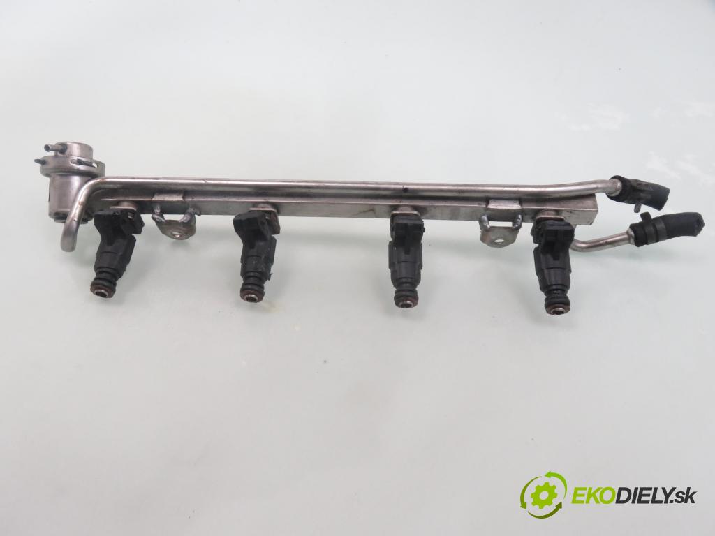 AUDI A3 (8L1) HB 2000 110,00 1.8 T - ARZ 1781,00 Lišta vstrekovacia 0280156061 ; 0280160557 (Vstrekovacie lišty)