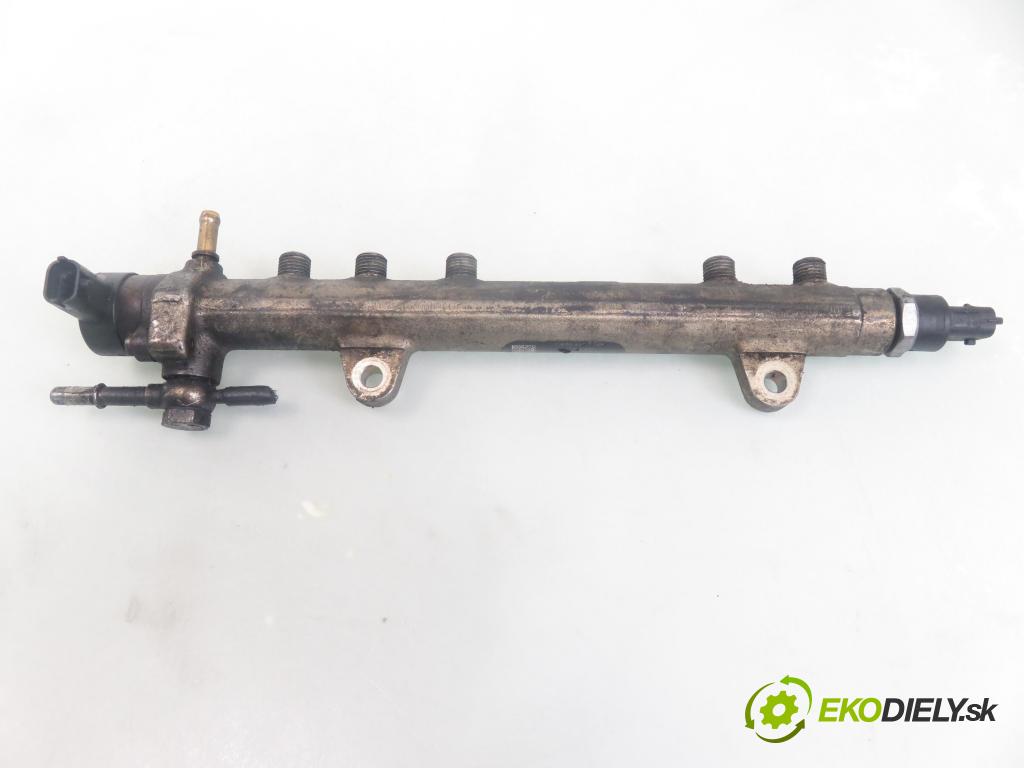 FIAT DOBLO nadwozie wielkoprzestrzenne (MPV) (119_, 223_) FURGON 2004 51,00 1.3 JTD 16V - 188 A9.000 1248,00 Lišta vstrekovacia 0281002534 ; 0281002584 (Vstrekovacie lišty)