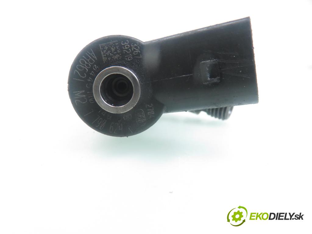 BMW 3 Touring (E46) KOMBI 2002 85,00 318 d 116 - M47 D20 (204D4) 1995,00 vstrekovač 0445110149 ; 7790629 (Vstrekovač paliva)