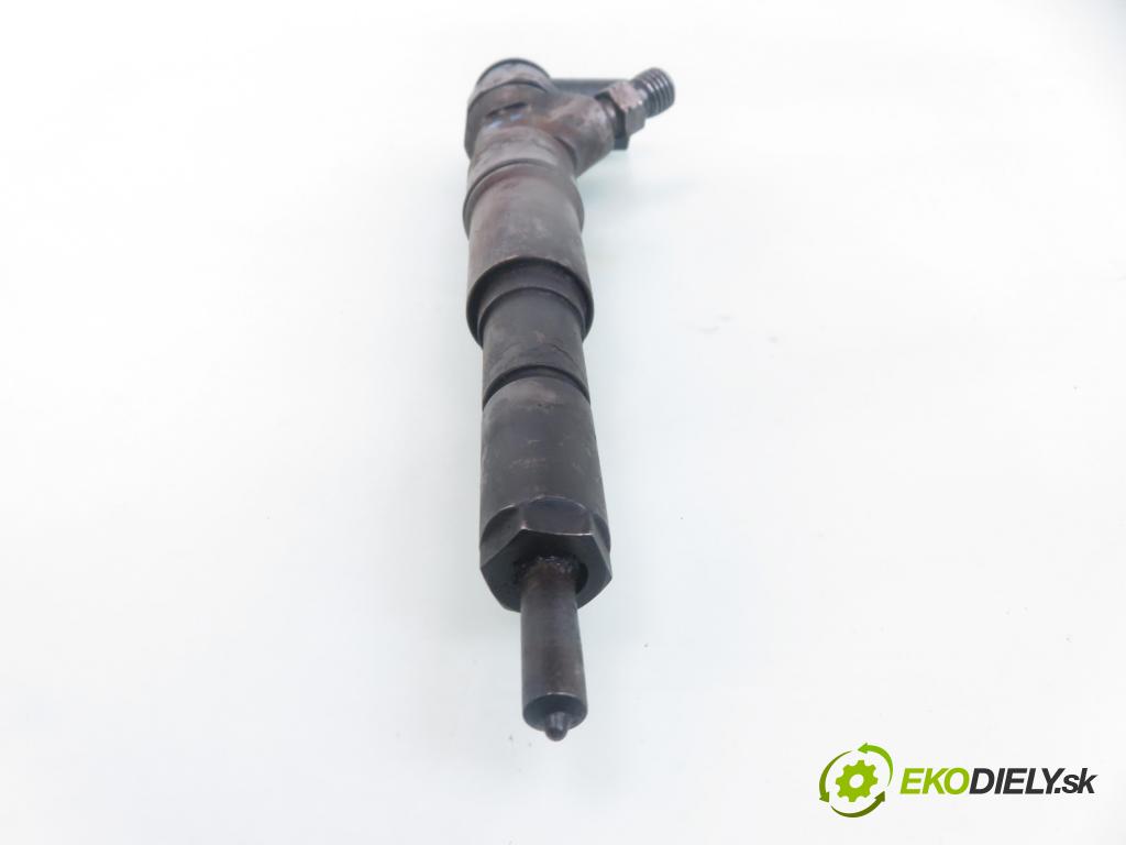 BMW 3 Touring (E46) KOMBI 2002 85,00 318 d 116 - M47 D20 (204D4) 1995,00 vstrekovač 0445110149 ; 7790629 (Vstrekovač paliva)