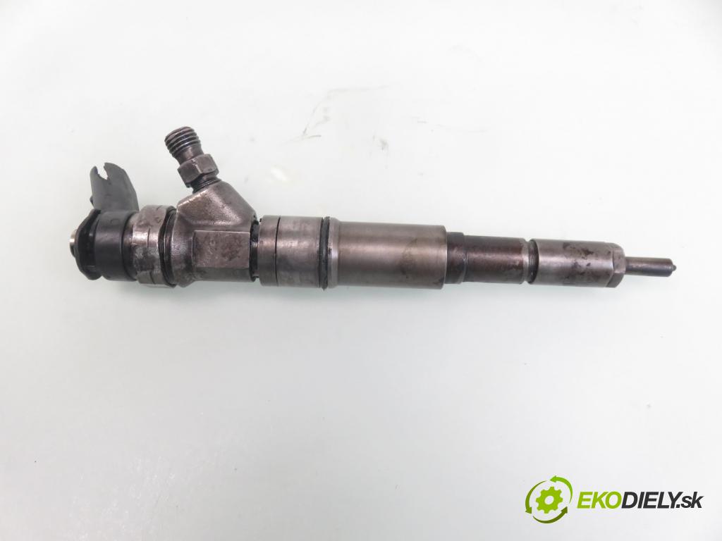 BMW 3 Touring (E46) KOMBI 2002 85,00 318 d 116 - M47 D20 (204D4) 1995,00 vstrekovač 0445110149 ; 7790629 (Vstrekovač paliva)