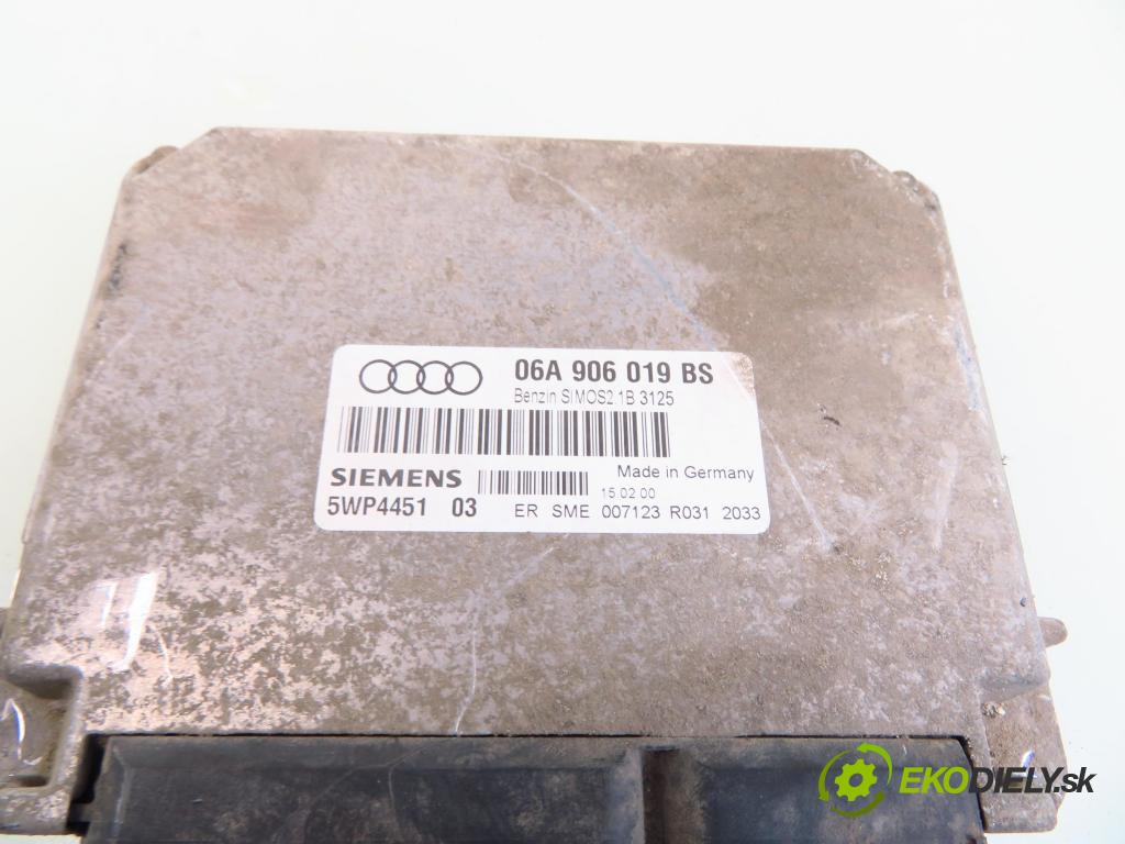 AUDI A3 (8L1) HB 2000 92,00 1.8 - AGN 1781,00 Riadiaca jednotka Motor 06A906019BS ; 5WP445103