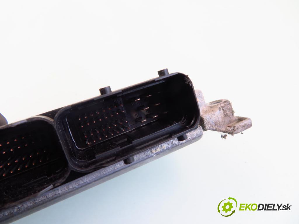 FIAT DOBLO nadwozie wielkoprzestrzenne (MPV) (119_, 223_) KOMBIVAN 2001 74,00 1.9 JTD 100 - 182 B9.000 1910,00 Riadiaca jednotka Motor 0281010344 ; 73501235