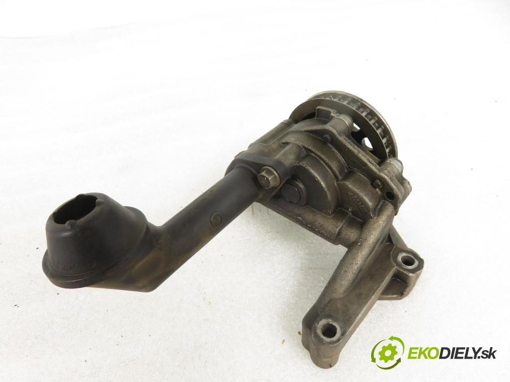 VW JETTA VI (162, 163) SEDAN 2011 77,00 1.6 TDI - CAYC 1598,00 pumpa oleje 03C115105D (Olejové pumpy)