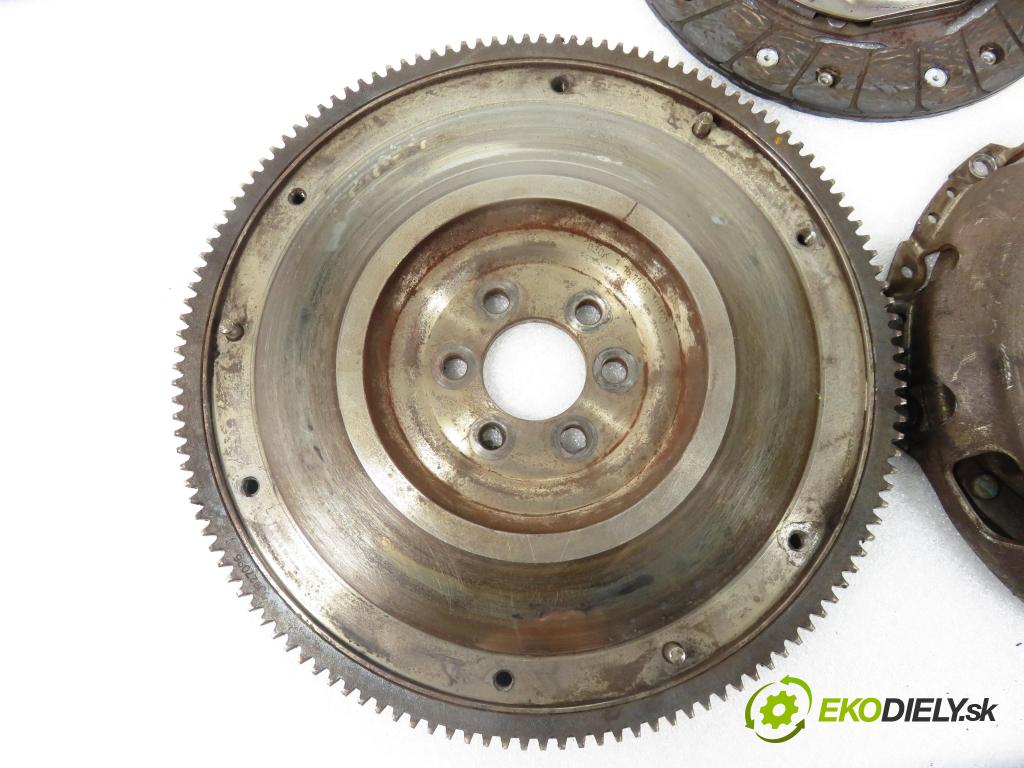 VW CADDY III Furgon (2KA, 2KH, 2CA, 2CH) FURGON 2006 59,00 1.4 - BUD 1390,00 Koleso zotrvačník 030105271M ; 036141026G