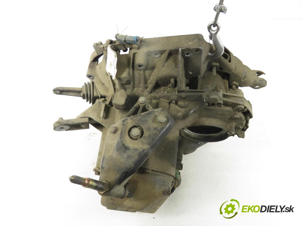 RENAULT MEGANE I (BA0/1_) HB 1999 70,00 1.4 16V 95 - K4J 750 1390,00 Prevodovka MANUALNA JB1946